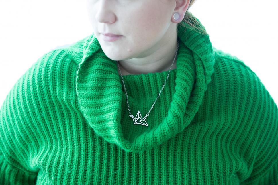 Free Image of Origami Crane Necklace Gold 
