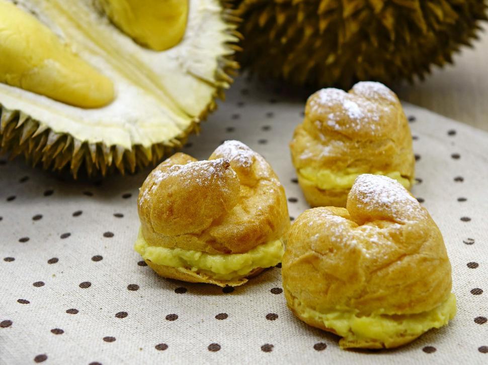 Free Image of Group of Pastries on Table 