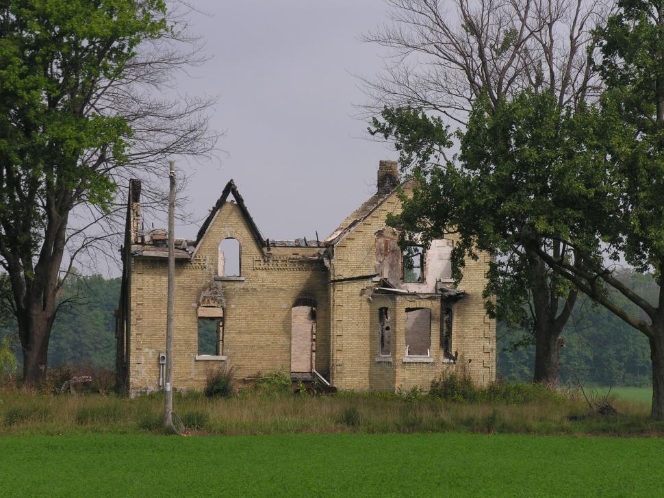 Free Image of burned house 