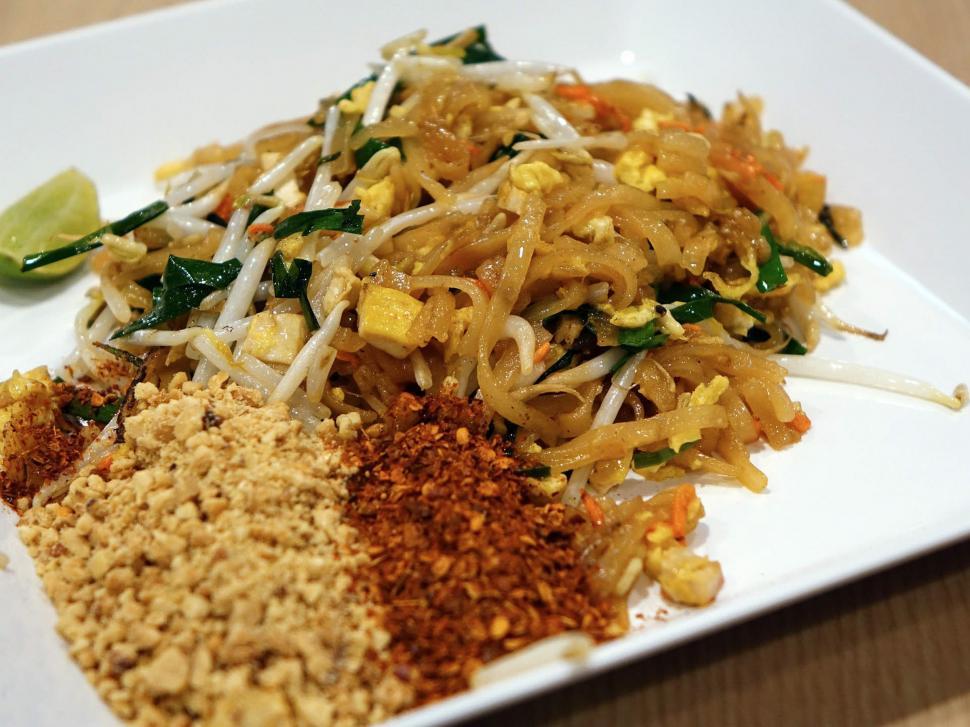 Free Image of White Plate With Assorted Foods 