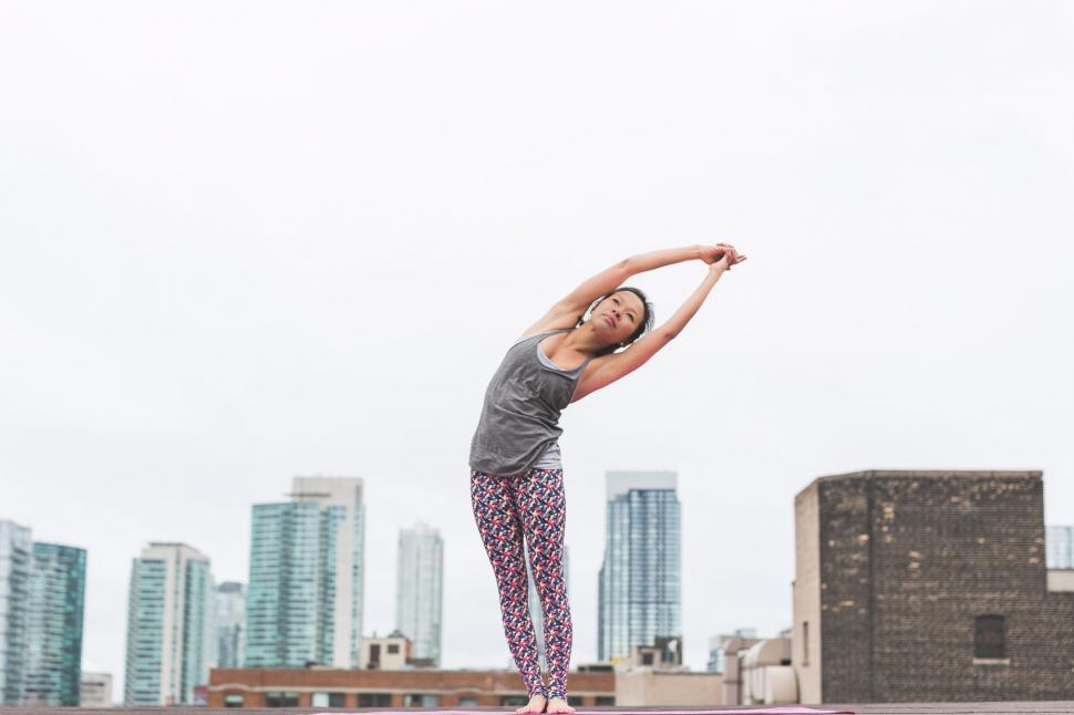 Free Image of Crescent Moon Pose Side Stretch 
