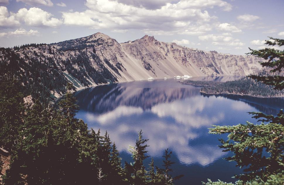 Free Image of View of Crater Lake 