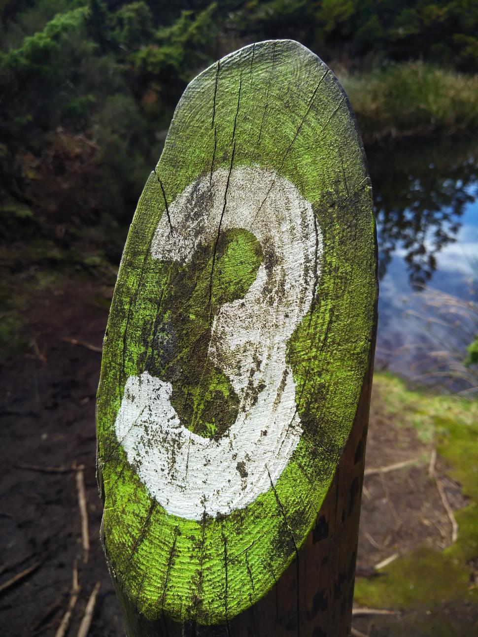 Free Image of Hiking Marker  