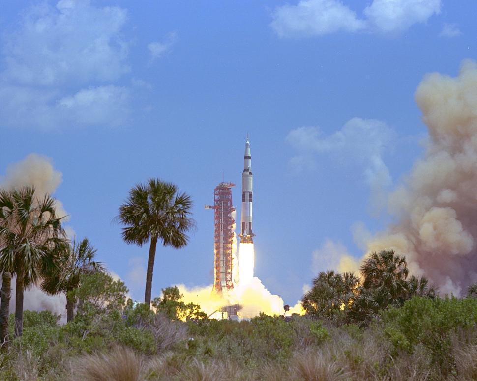Free Image of Rocket Launch With Billowing Smoke 