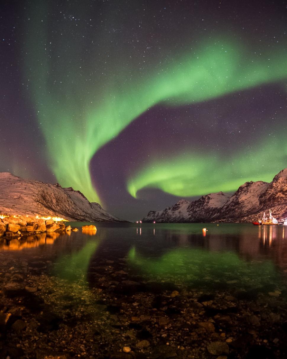 Free Image of Aurora Borealis Reflecting in Water 