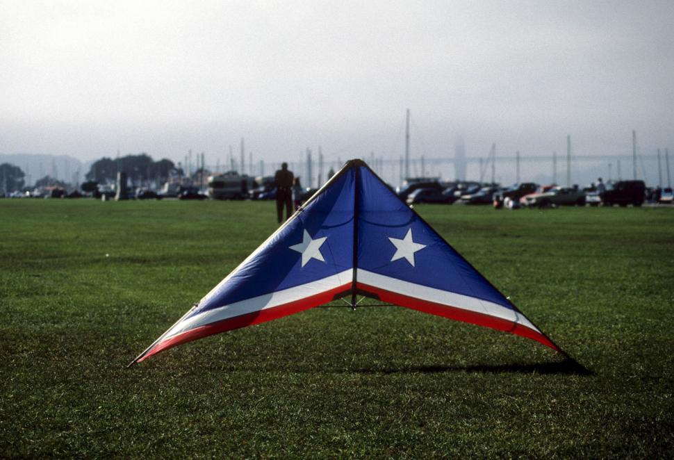 Free Image of kite at the beach 