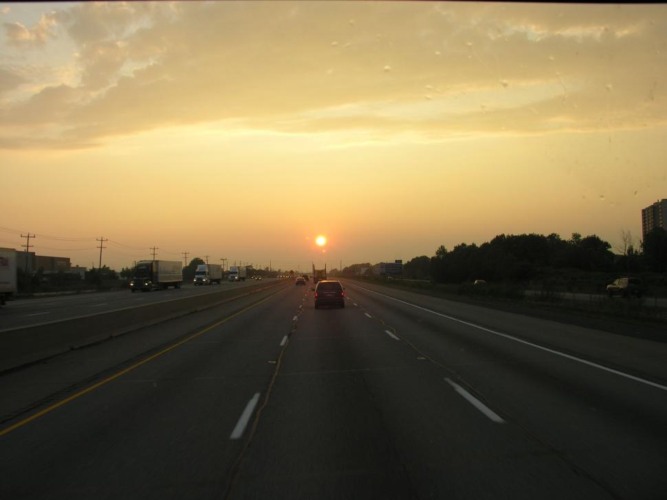 Free Image of Driving on the highway 
