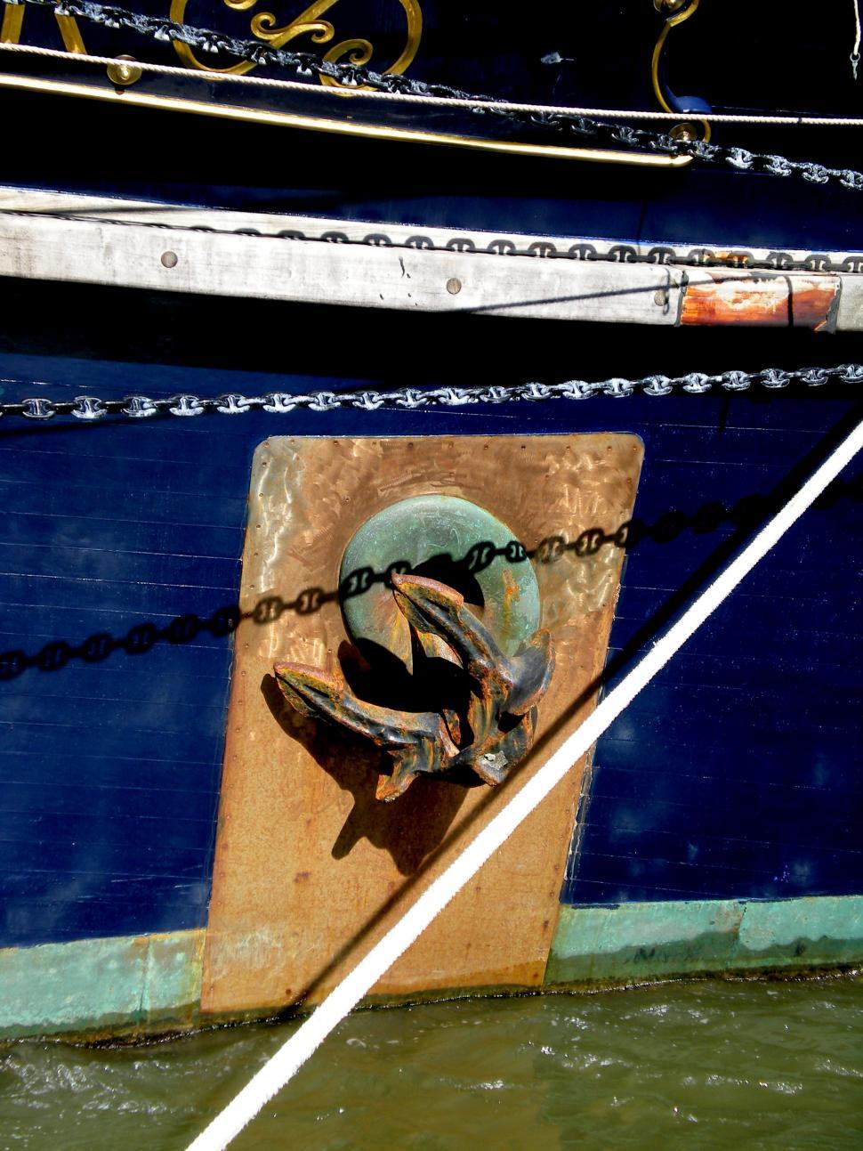 Free Image of Savannah - Peacemaker 