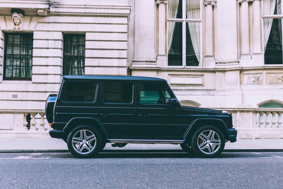 Free Image of Black Mercedes Benz Benz Benz Benz Benz Benz Benz Benz Benz Benz Benz Benz Benz 
