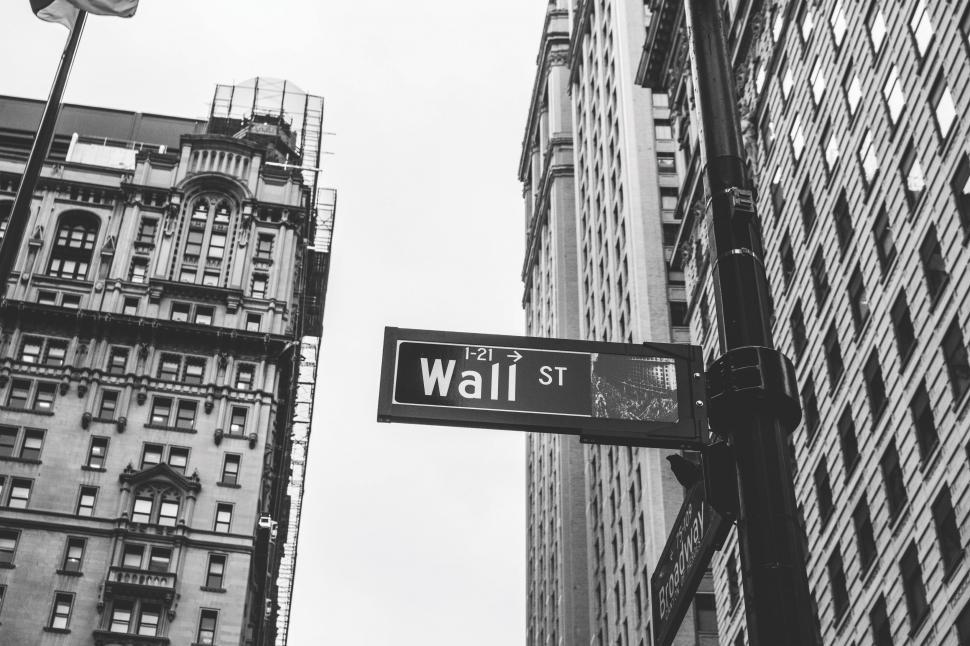 Free Image of Street Sign in Black and White 