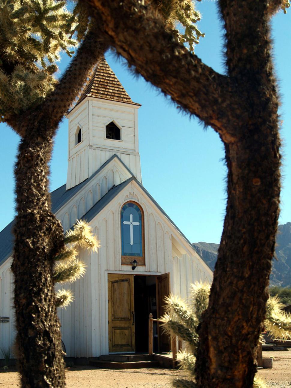 Free Image of Elvis Chapel 