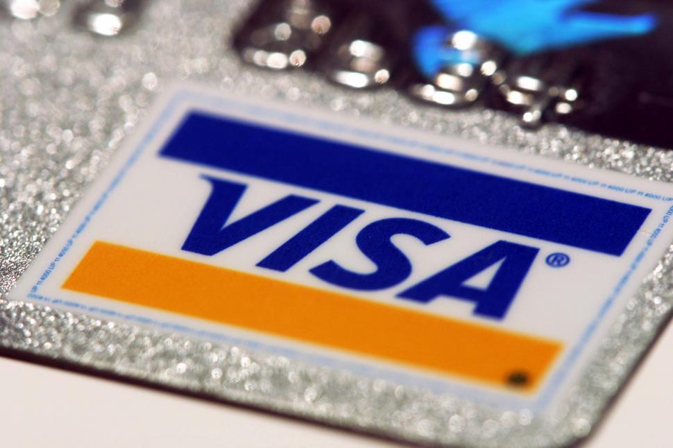 Free Image of Visa Card on Table 