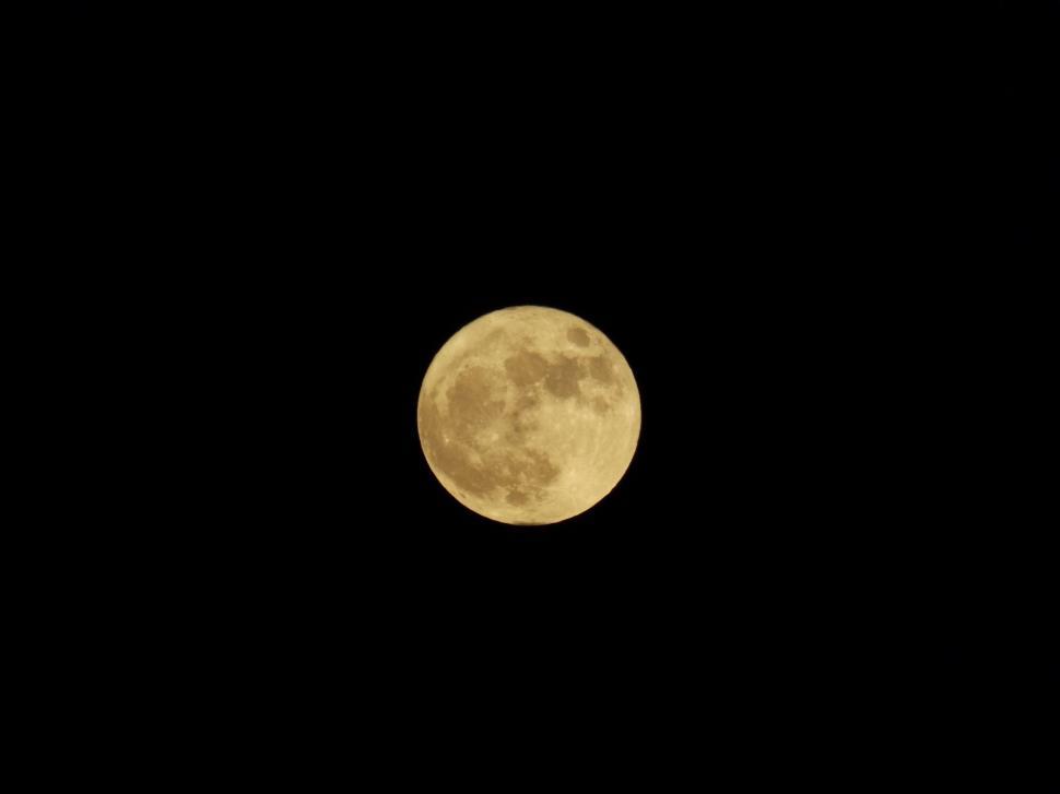 Free Image of Full Moon Illuminating Night Sky 