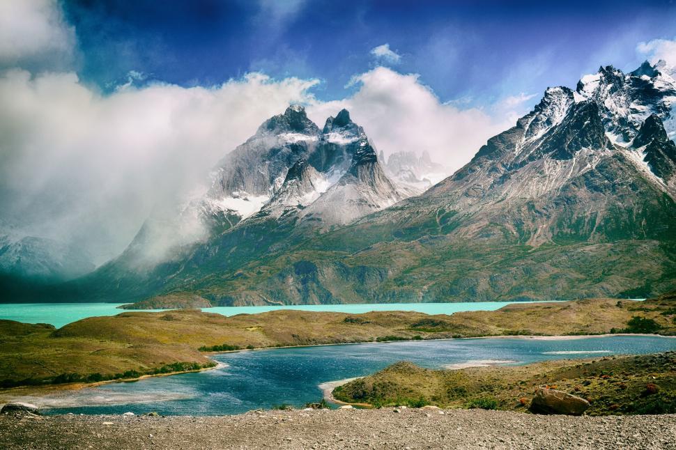 Free Image of Majestic Mountain Range and Lake 