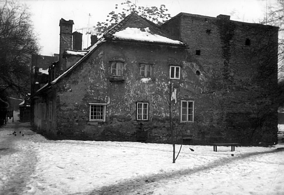 Free Image of Old house 