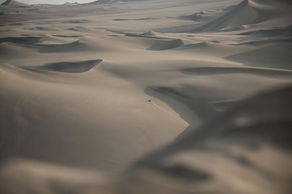 Free Image of Majestic Sand Dunes in Black and White 