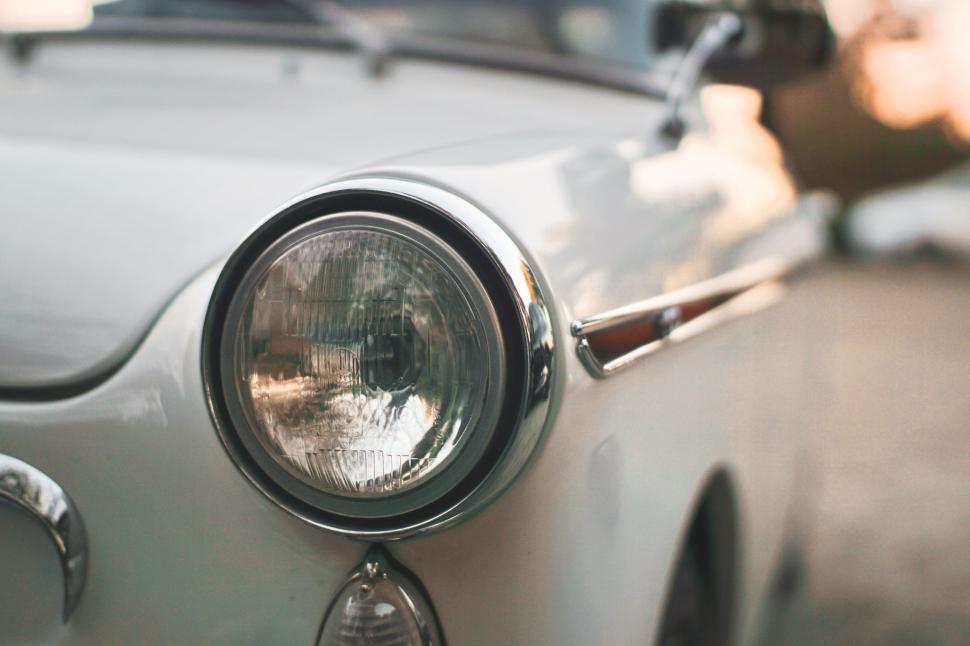 Free Image of Close Up of the Front of a Car 