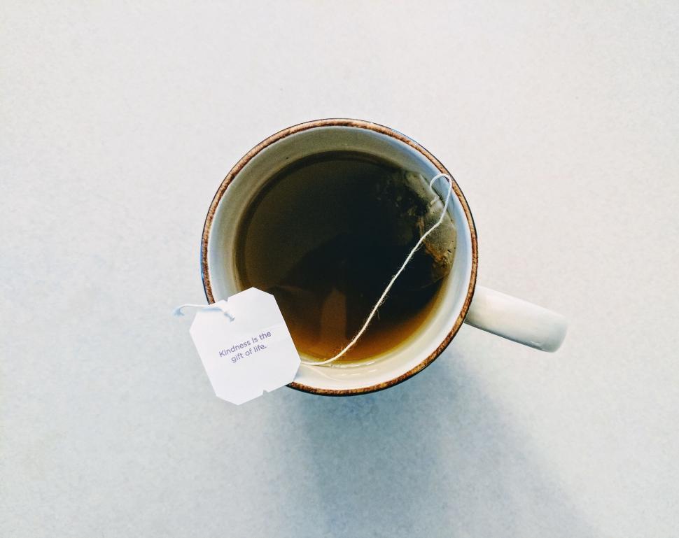 Free Image of Coffee Cup With White Tag 