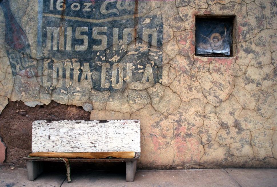 Free Image of Angel and a bench 
