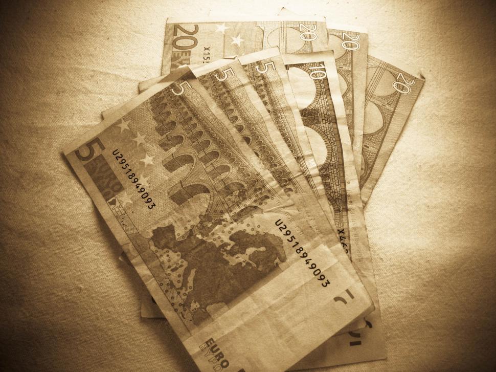 Free Image of euro banknotes 