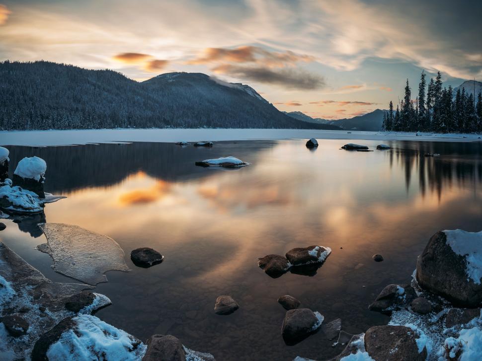 Free Image of Rocky Lake Shoreline 