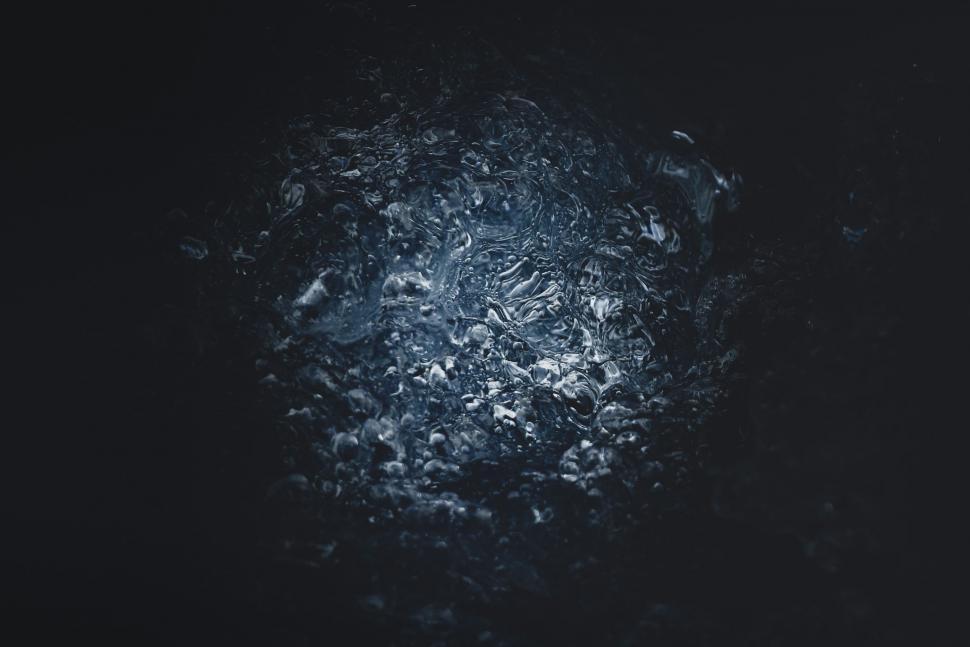 Free Image of Circular Object in Black and White 