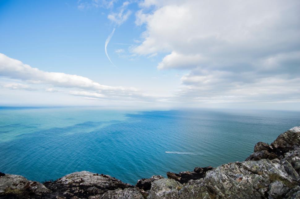 Free Image of A View of the Ocean From a Cliff 