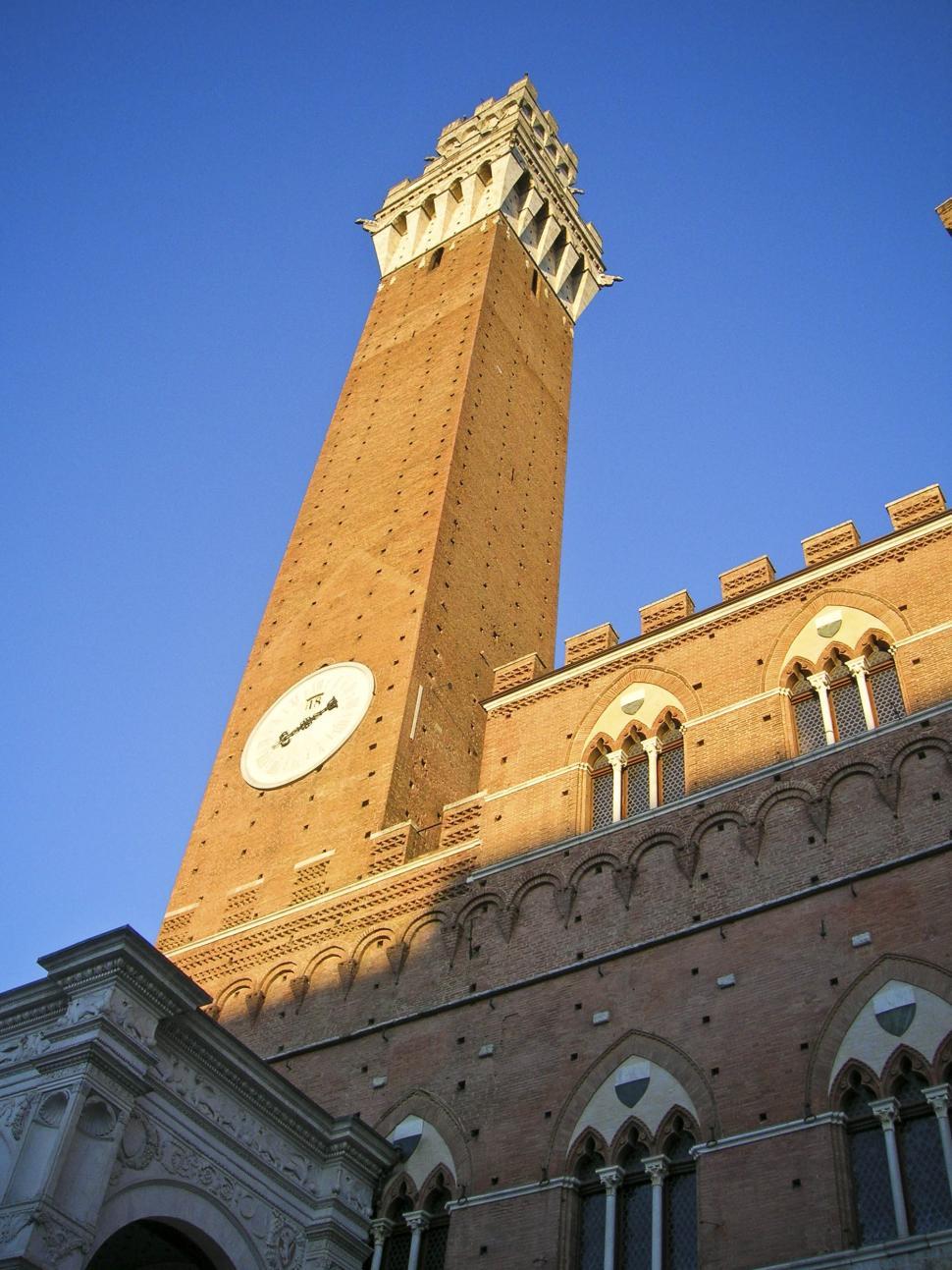 Free Image of Siena italy clock 