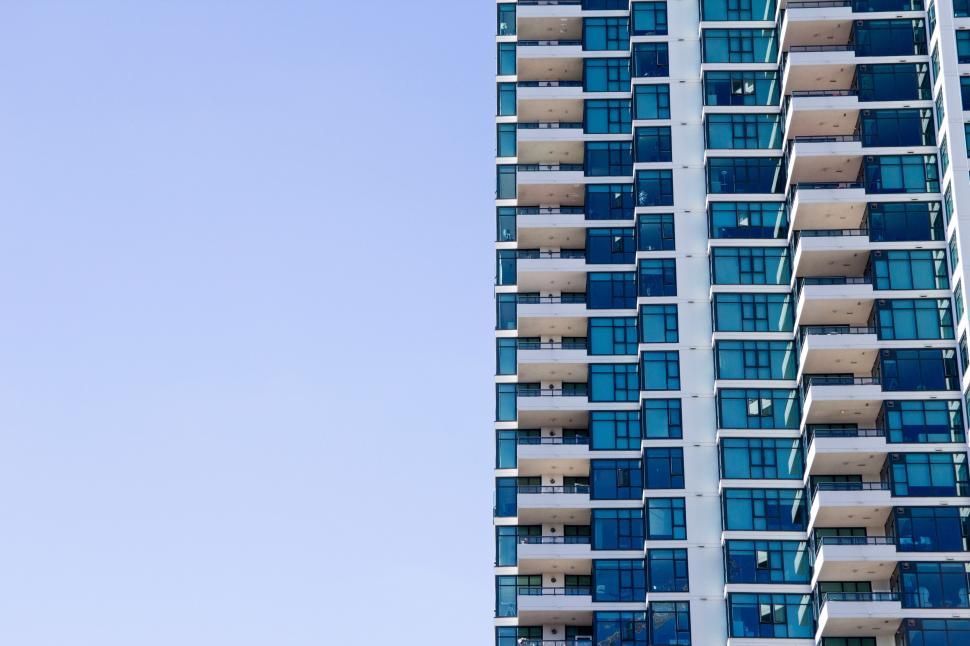 Free Image of Tall Building With Lots of Windows 