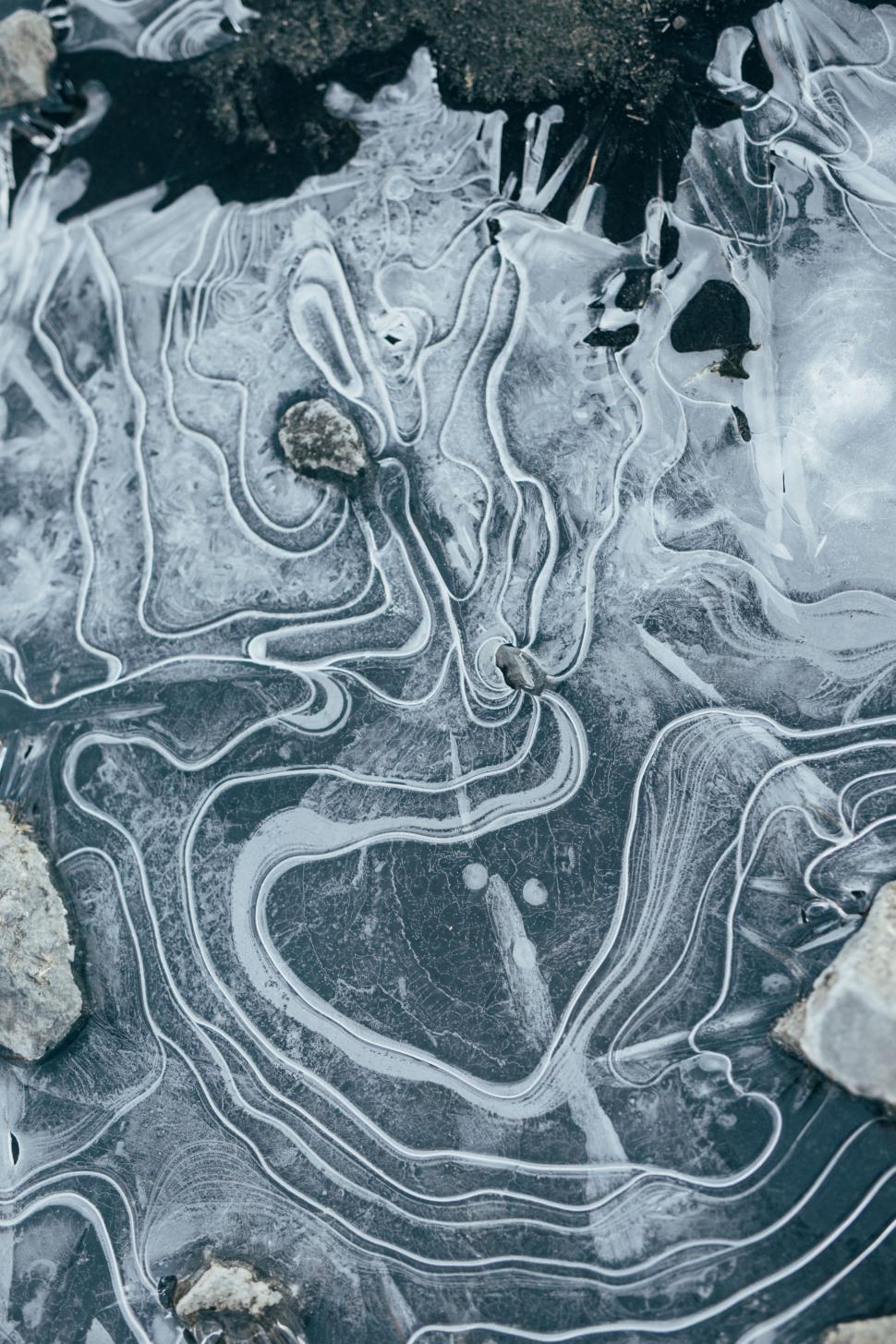 Free Image of Flowing River in Black and White 
