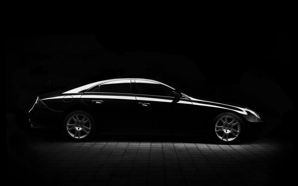 Free Image of Car Illuminated in Darkness 