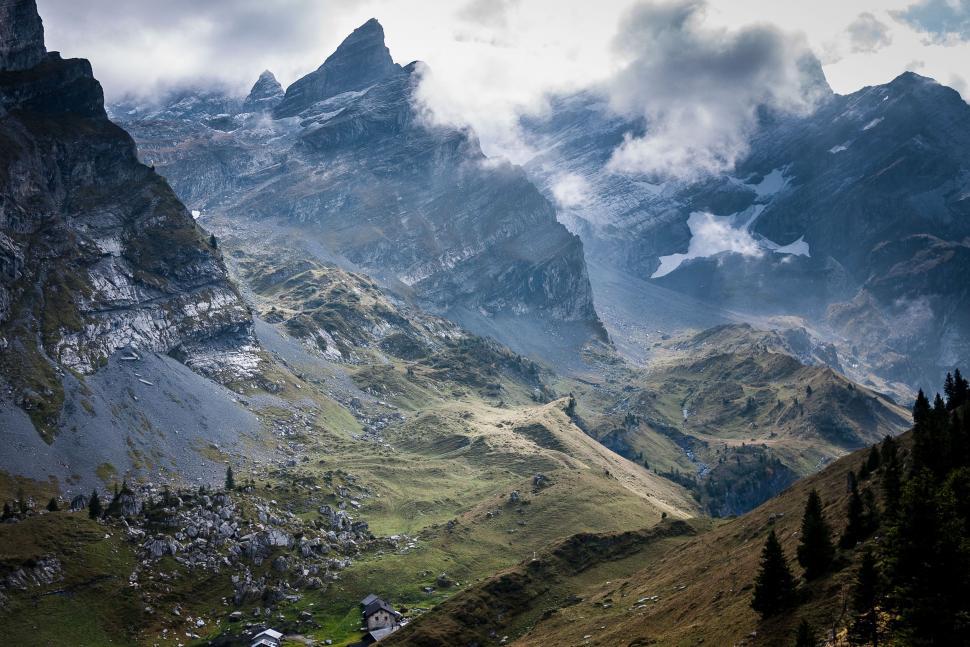 Free Image of Majestic View of Distant Mountain Range 