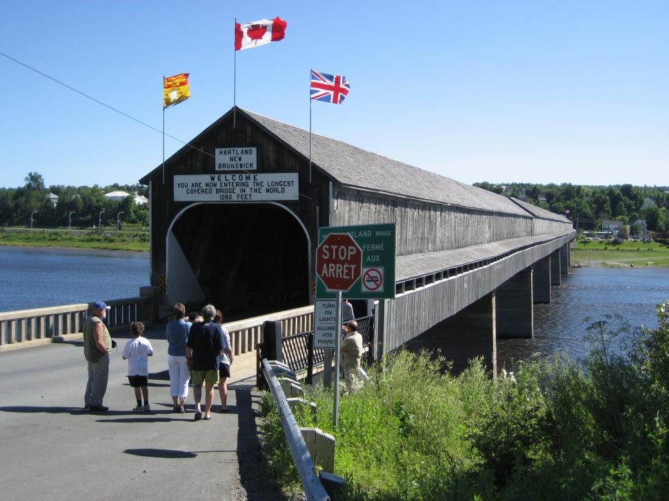 Free Image of Hartland covered bridge 
