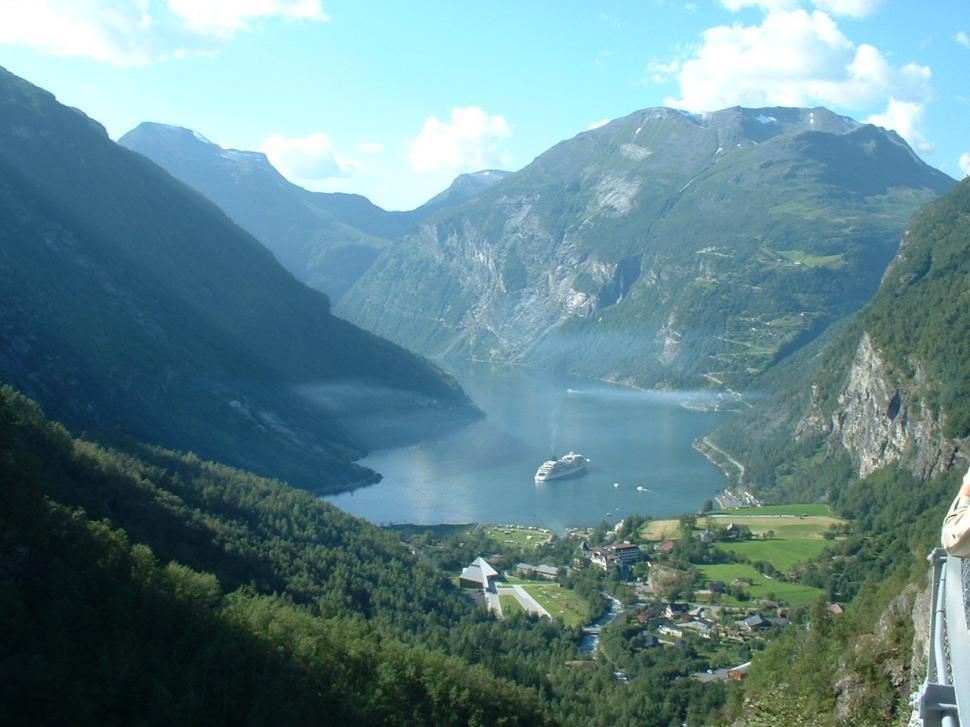 Free Image of Geiranger Fjord 